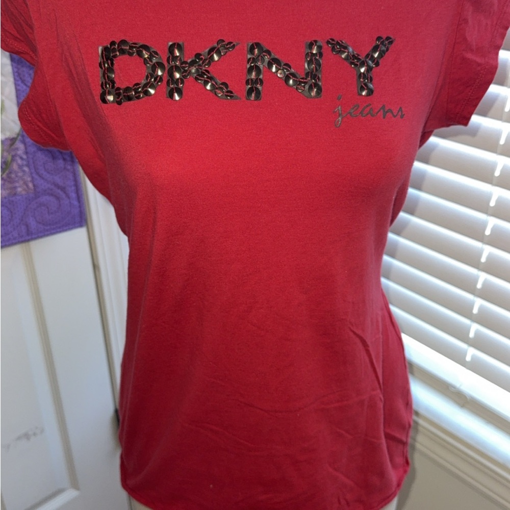 Dkny Red Fitted Short Sleeve T-Shirt with Embellished Logo